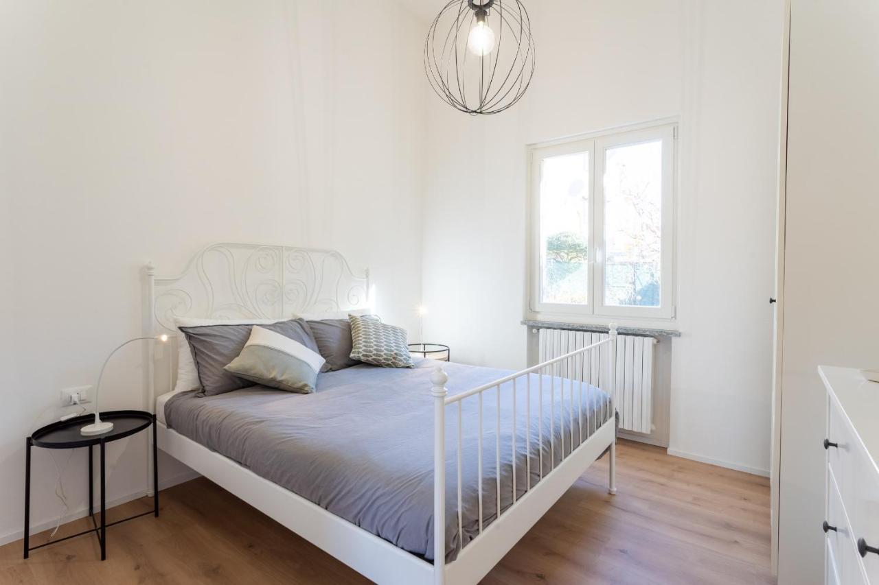 Lovely Corner In The Heart Of The Lake By Rent All Como Bagian luar foto