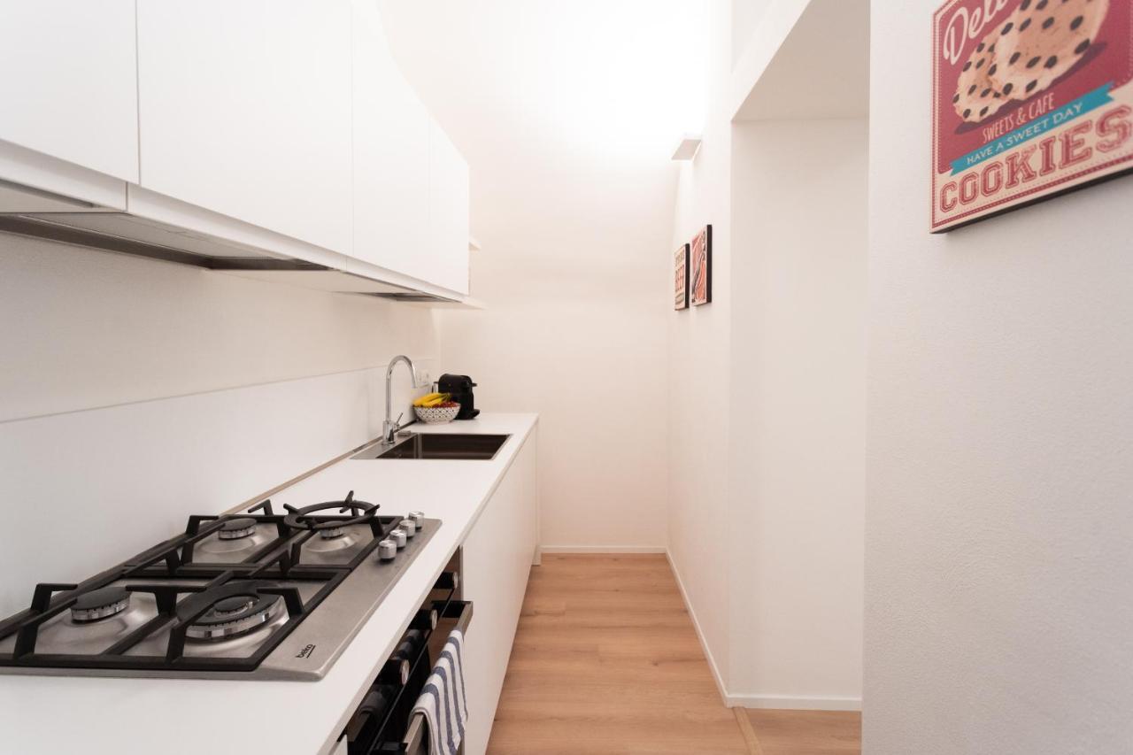 Lovely Corner In The Heart Of The Lake By Rent All Como Bagian luar foto