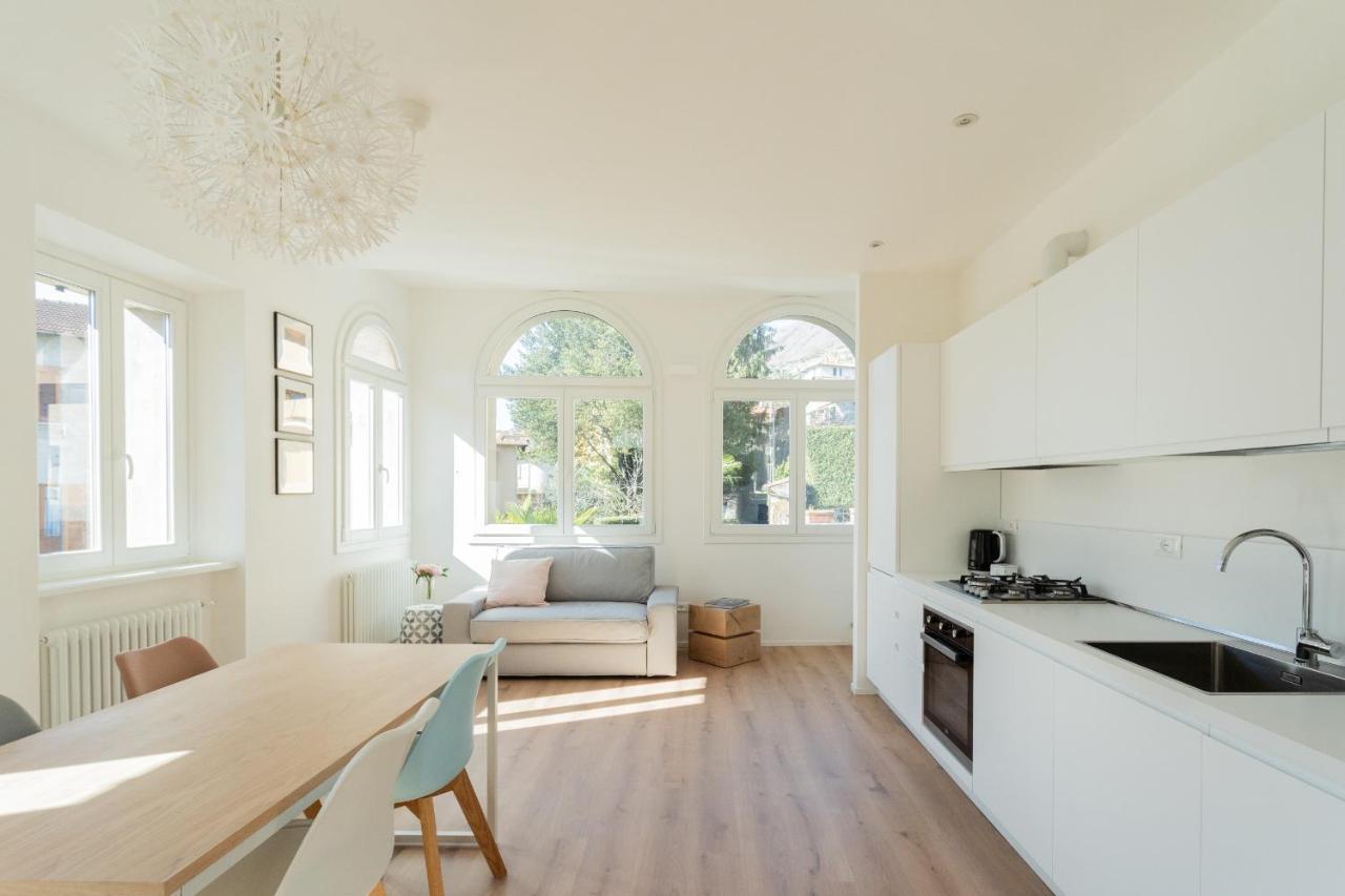 Lovely Corner In The Heart Of The Lake By Rent All Como Bagian luar foto