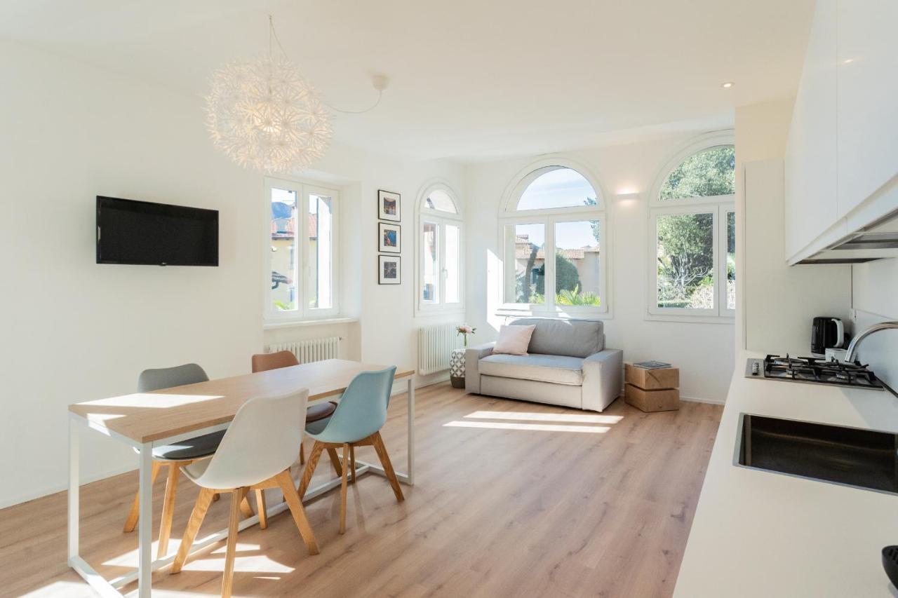 Lovely Corner In The Heart Of The Lake By Rent All Como Bagian luar foto