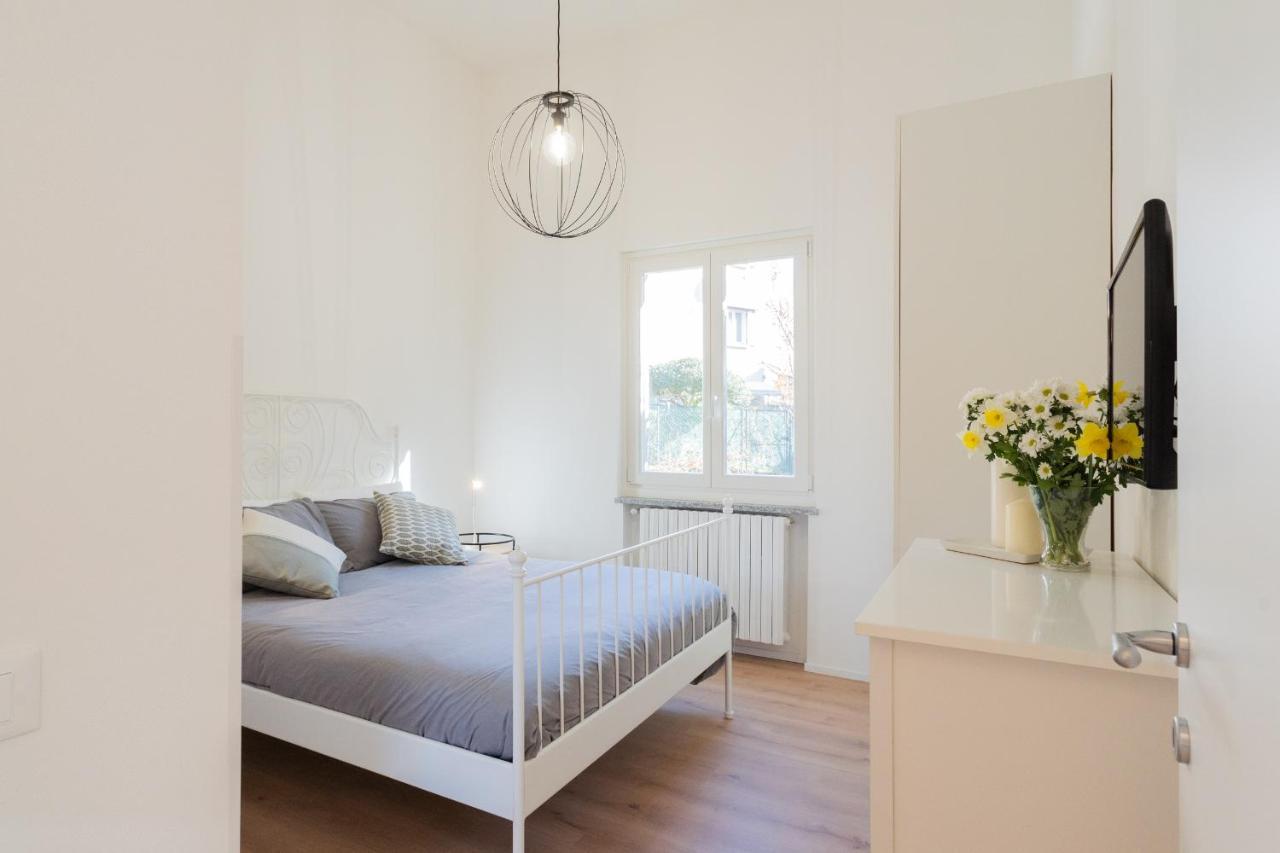 Lovely Corner In The Heart Of The Lake By Rent All Como Bagian luar foto