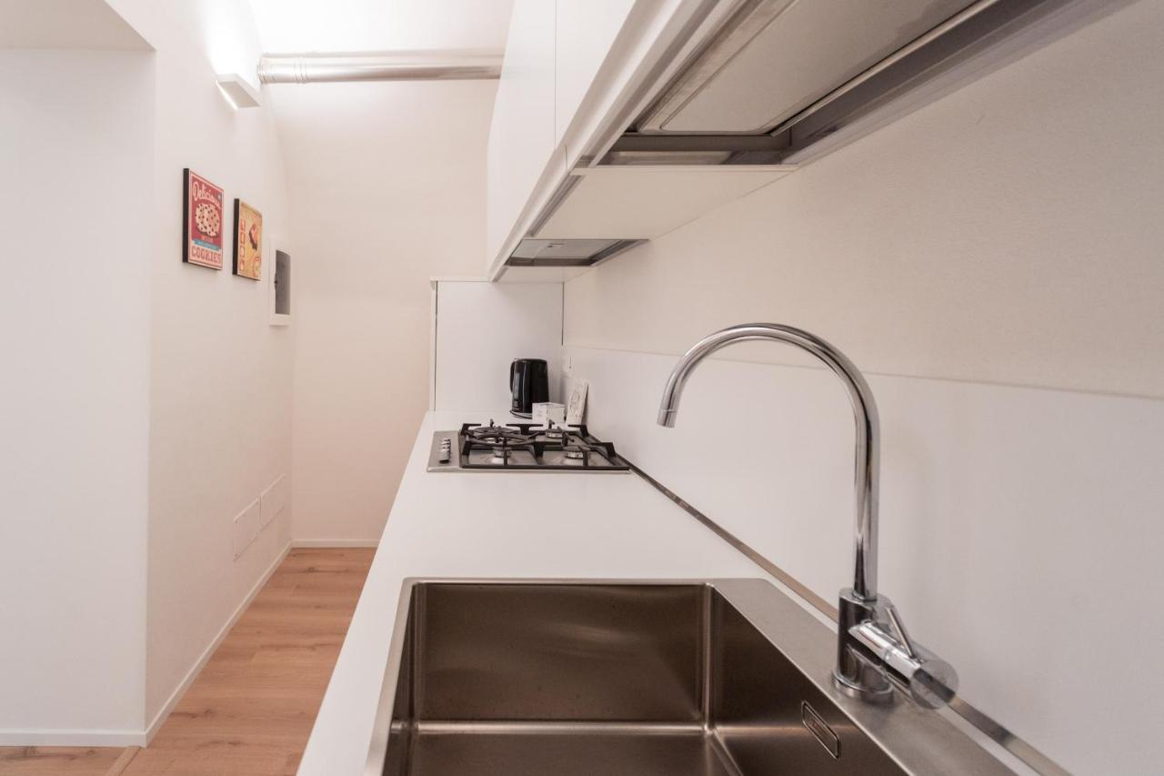 Lovely Corner In The Heart Of The Lake By Rent All Como Bagian luar foto