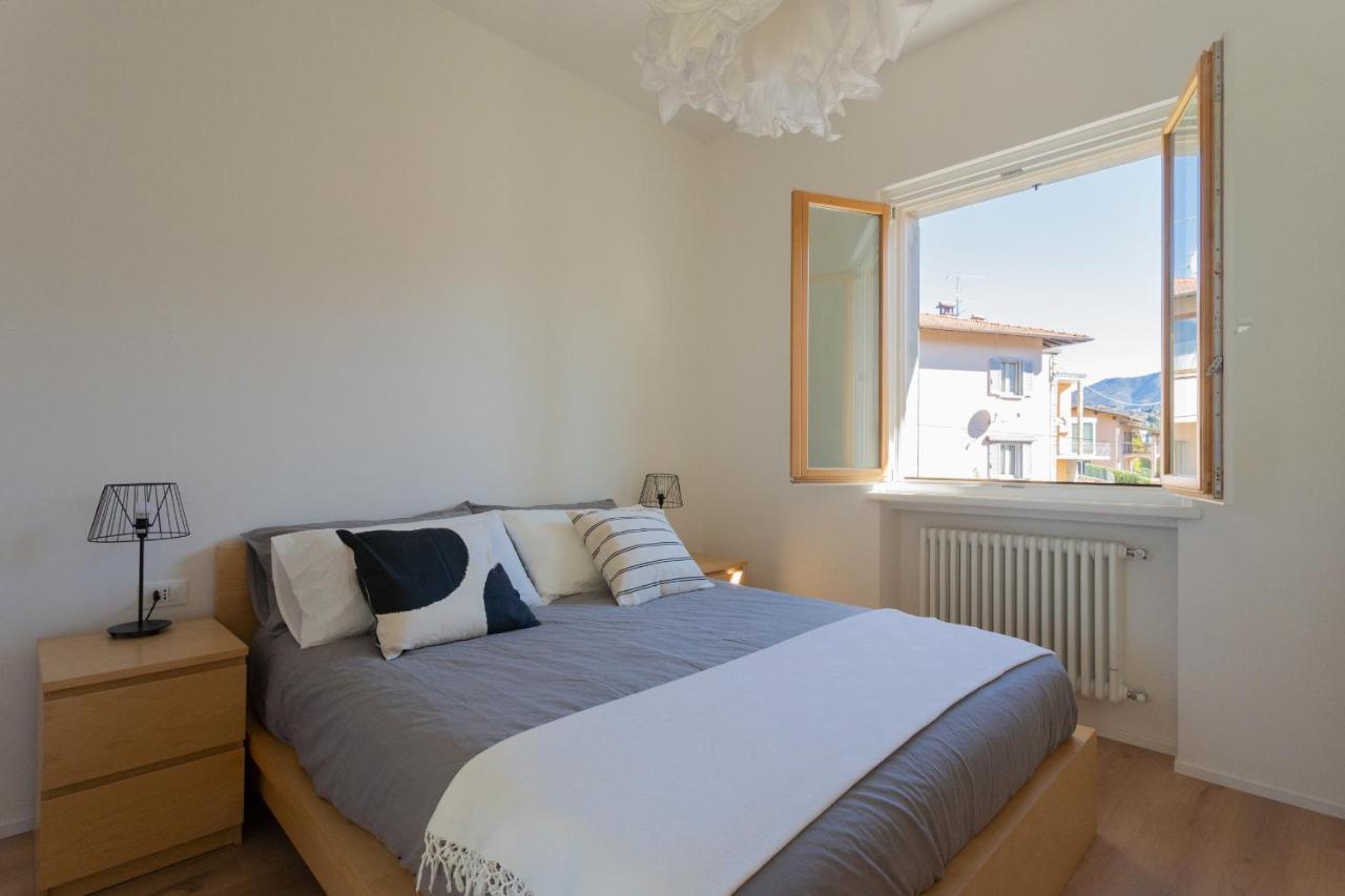 Lovely Corner In The Heart Of The Lake By Rent All Como Bagian luar foto